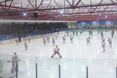 Basingstoke Ice Rink with hockey players