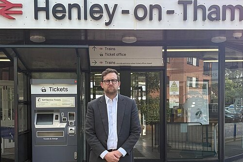 Freddie outside Henley on Thames station