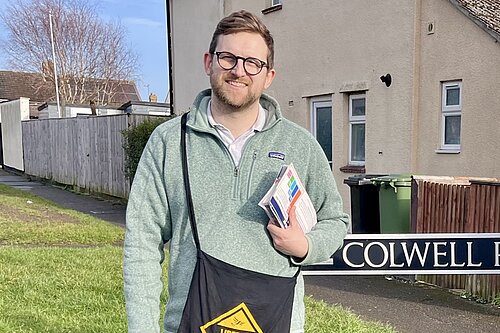 Freddie delivering his Winter Survey in Berinsfield